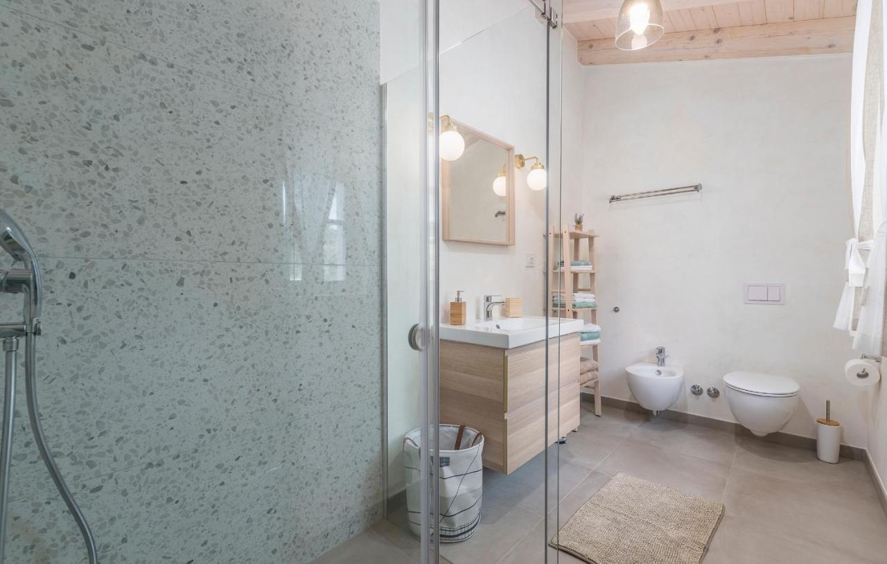 Villa-Osmium Smoljanci Luaran gambar